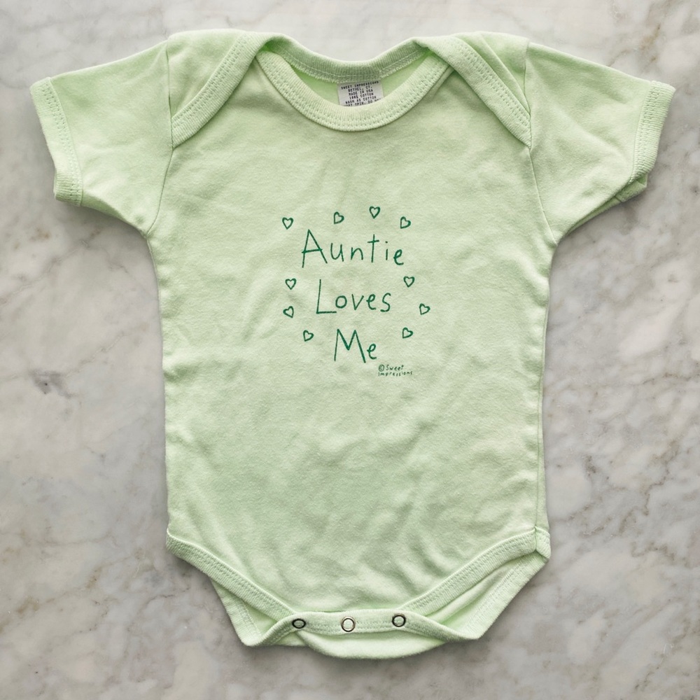 6-12M Baby Girl Pastel Green Onesie- Auntie Loves Me